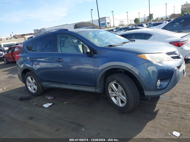 Toyota Rav4 Xle 2014 JTMWFREV3ED028909 Image 14