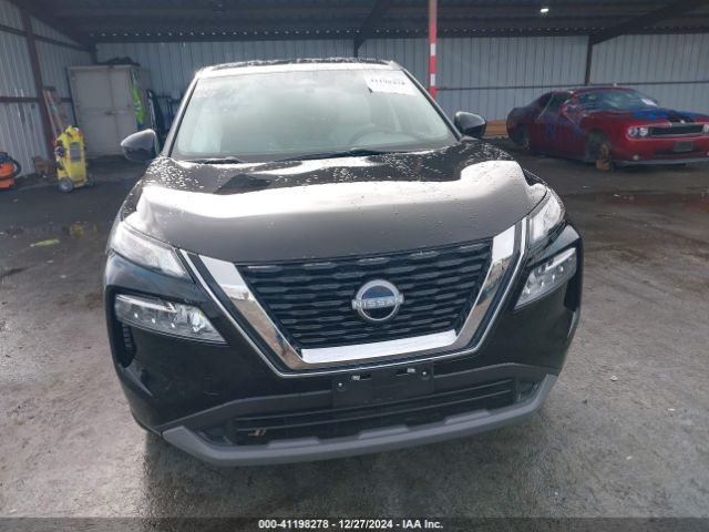 JN8BT3BA3PW436277 Nissan Rogue Sv Fwd
