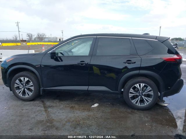 JN8BT3BA3PW436277 Nissan Rogue Sv Fwd