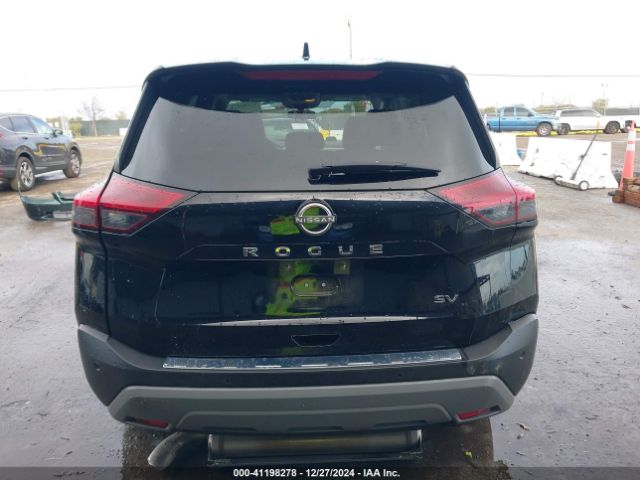 JN8BT3BA3PW436277 Nissan Rogue Sv Fwd