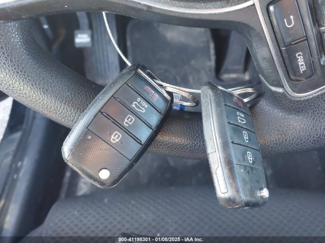 KNAGT4L33H5150909 KIA Optima Lx
