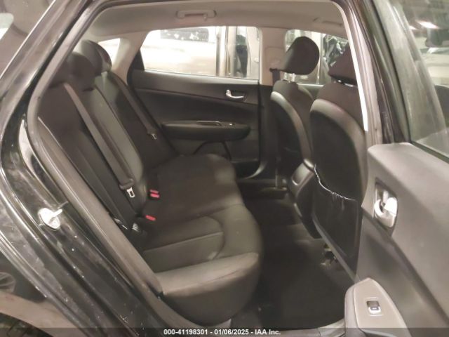 KNAGT4L33H5150909 KIA Optima Lx