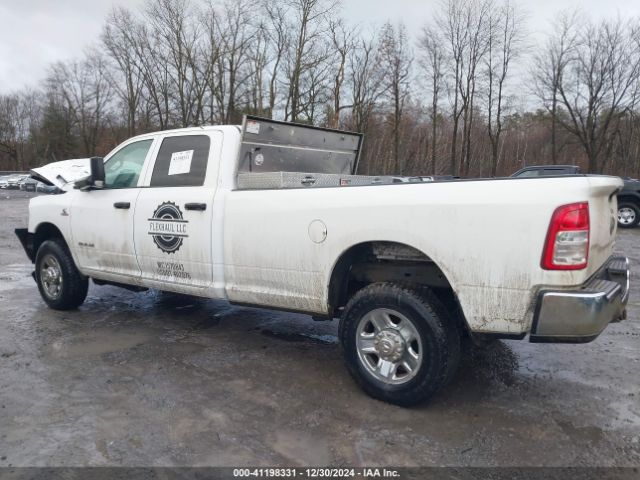 3C6UR5HL5NG377811 RAM 2500 Tradesman  4x4 8' Box