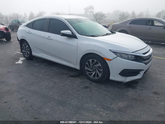Honda CIVIC EX 2018 19XFC2F78JE206158 Image 1