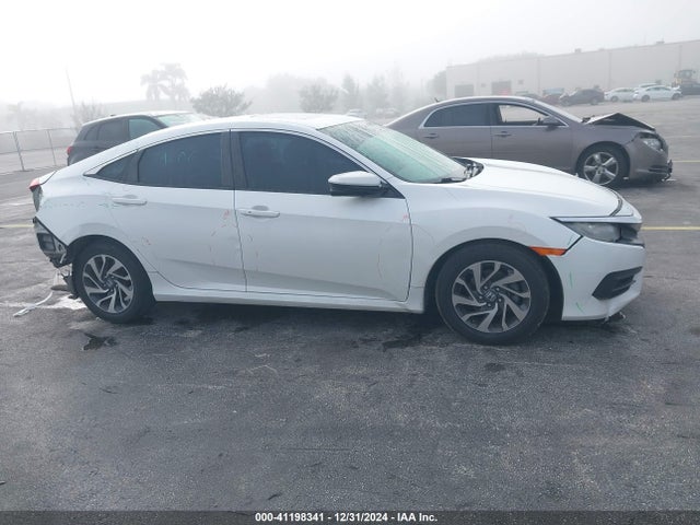 Honda CIVIC EX 2018 19XFC2F78JE206158 Image 14