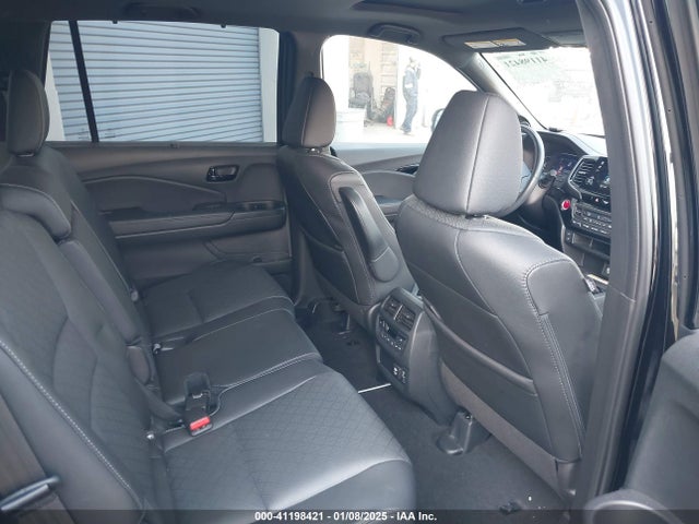 Honda Passport Awd Elite 2022 5FNYF8H04NB004128 Image 8