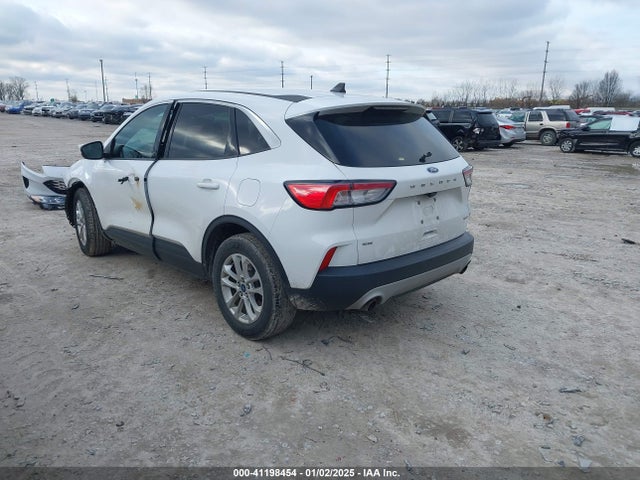 Ford ESCAPE SE 2020 1FMCU0G63LUC30555 Image 3