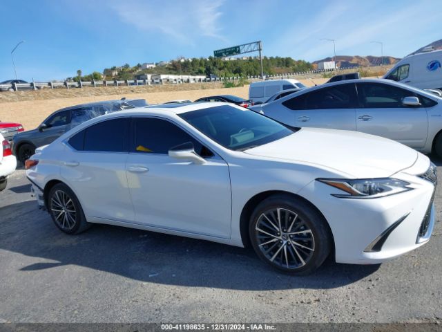 58ADA1C19PU036009 Lexus ES 300H