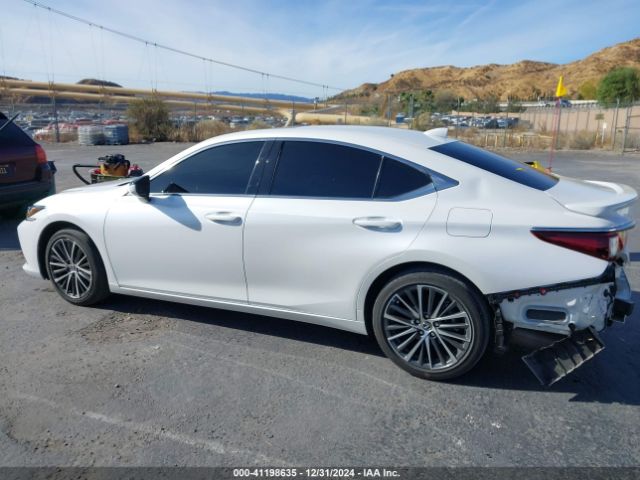 58ADA1C19PU036009 Lexus ES 300H