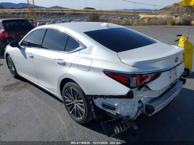 58ADA1C19PU036009 Lexus ES 300H