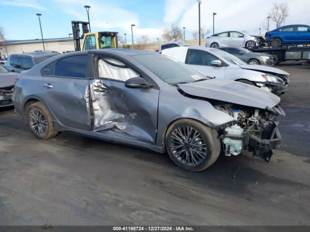 3KPF54AD0PE666927 KIA Forte Gt-line