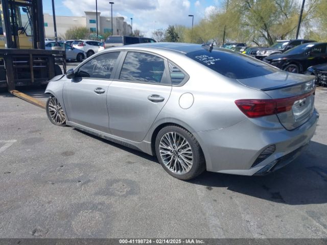 3KPF54AD0PE666927 KIA Forte Gt-line