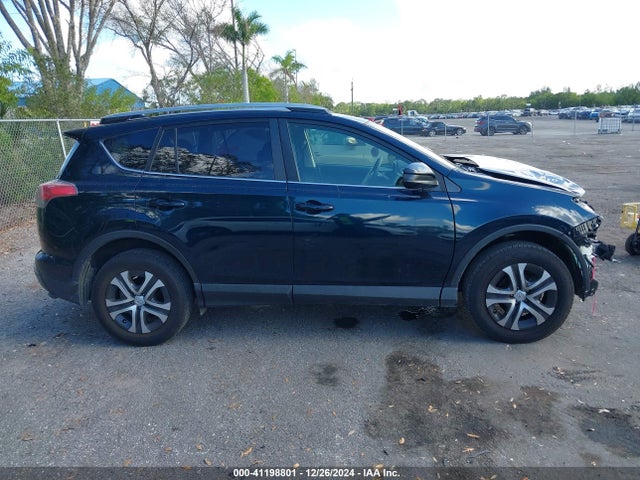 JTMZFREV3HJ122503 Toyota RAV4 LE