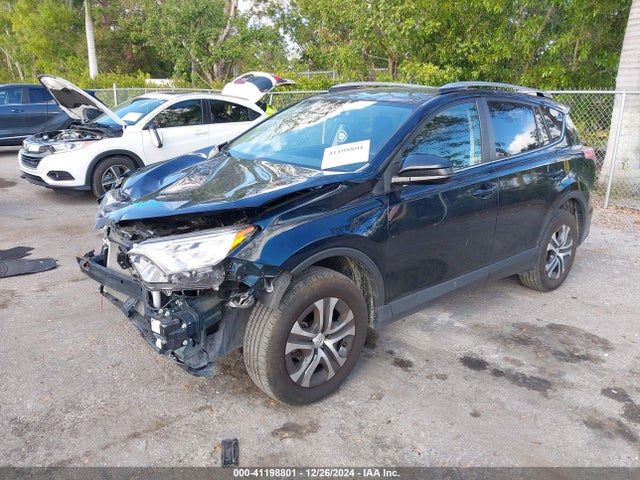 JTMZFREV3HJ122503 Toyota RAV4 LE