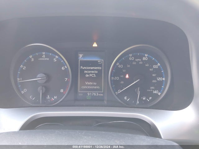 JTMZFREV3HJ122503 Toyota RAV4 LE