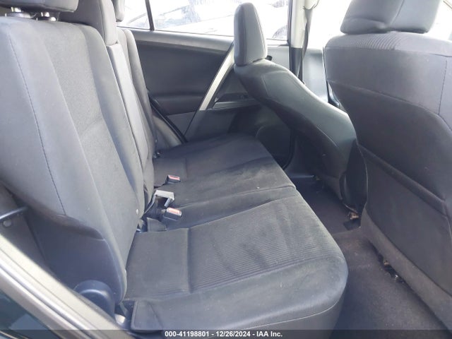 JTMZFREV3HJ122503 Toyota RAV4 LE