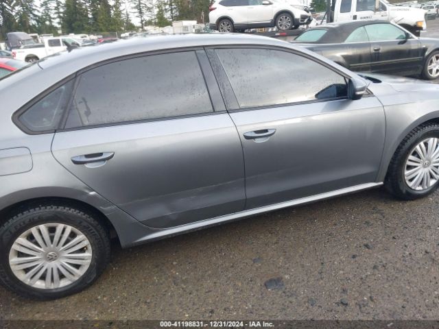1VWAS7A31FC035764 Volkswagen Passat 1.8t S