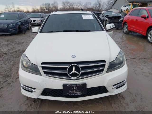 WDDGF8AB4ER304629 Mercedes-Benz C 300 Luxury 4matic/sport 4matic