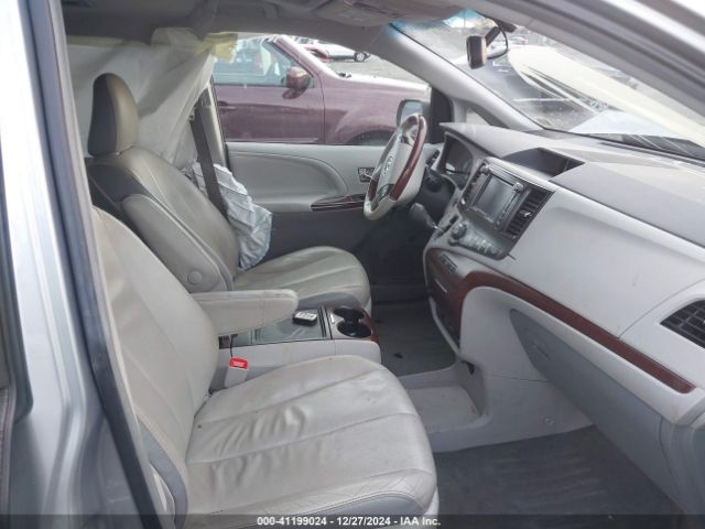 5TDDK3DC7ES087031 Toyota Sienna Xle/limited