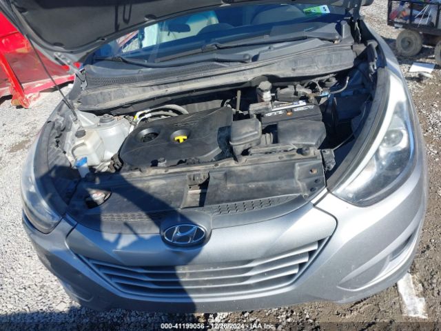 KM8JT3AF3FU094002 Hyundai TUCSON GLS
