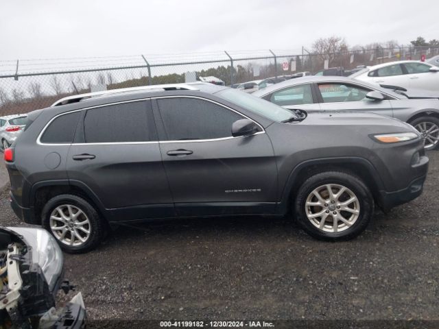 1C4PJMCS3HW589358 Jeep Cherokee Latitude 4x4