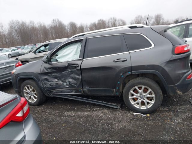1C4PJMCS3HW589358 Jeep Cherokee Latitude 4x4