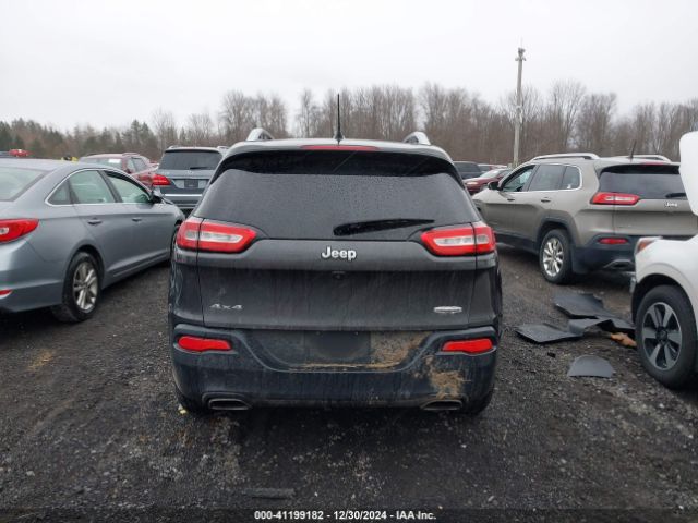 1C4PJMCS3HW589358 Jeep Cherokee Latitude 4x4