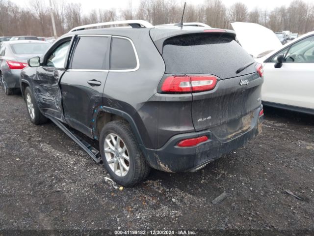 1C4PJMCS3HW589358 Jeep Cherokee Latitude 4x4