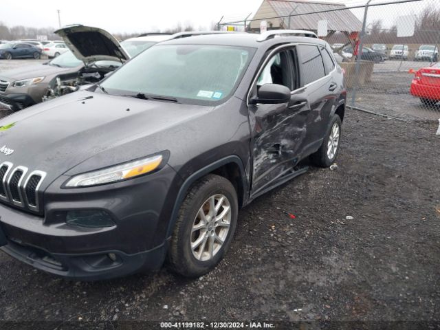 1C4PJMCS3HW589358 Jeep Cherokee Latitude 4x4