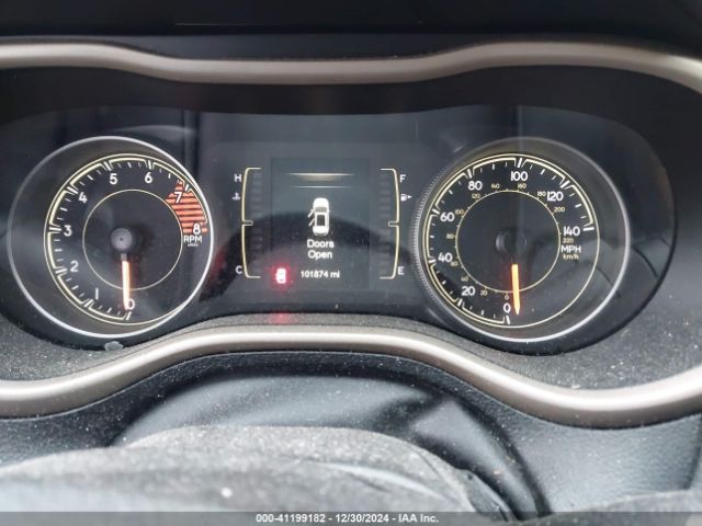 1C4PJMCS3HW589358 Jeep Cherokee Latitude 4x4