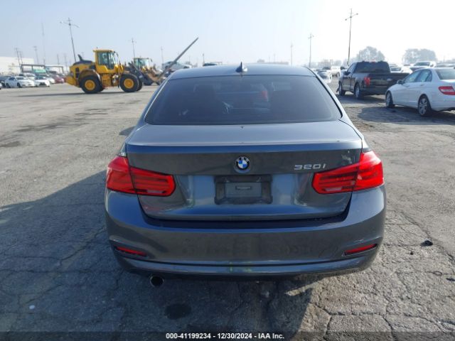 WBA8A9C59GK618831 BMW 320i