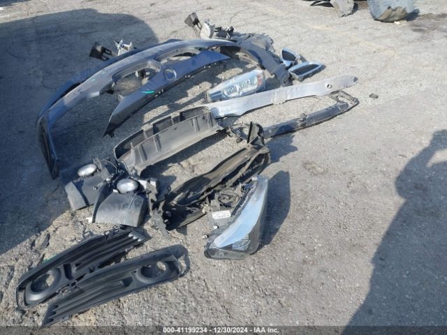 WBA8A9C59GK618831 BMW 320i