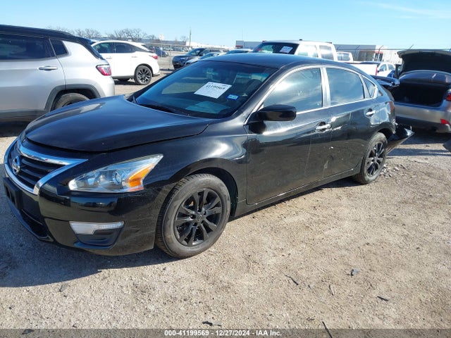 Nissan Altima 2.5 S 2014 1N4AL3AP0EN232087 Image 2