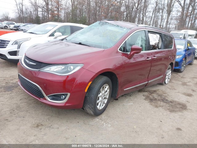 Chrysler Pacifica Touring L 2020 2C4RC1BG6LR275946 Image 2