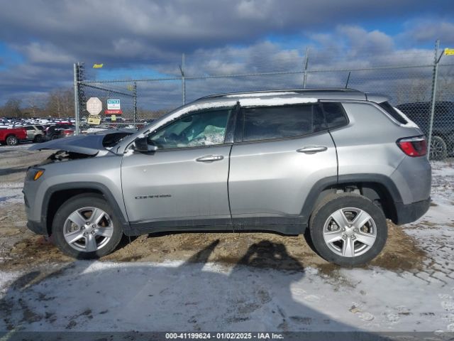 3C4NJDBB8NT232820 Jeep Compass Latitude 4x4