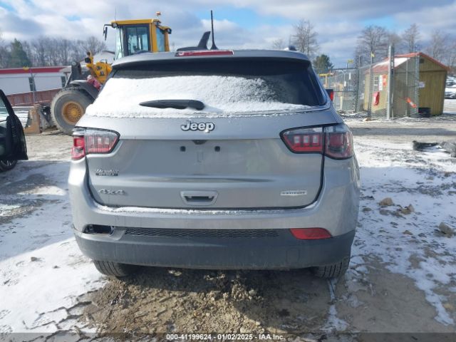 3C4NJDBB8NT232820 Jeep Compass Latitude 4x4