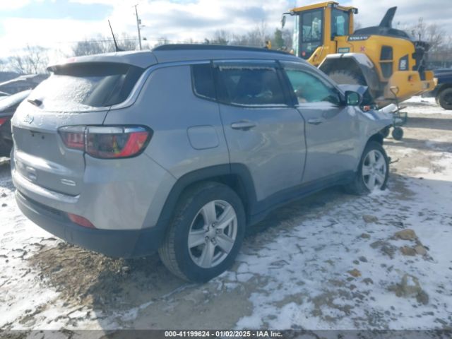 3C4NJDBB8NT232820 Jeep Compass Latitude 4x4
