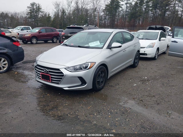 Hyundai ELANTRA SE 2018 5NPD74LF0JH353461 Image 2