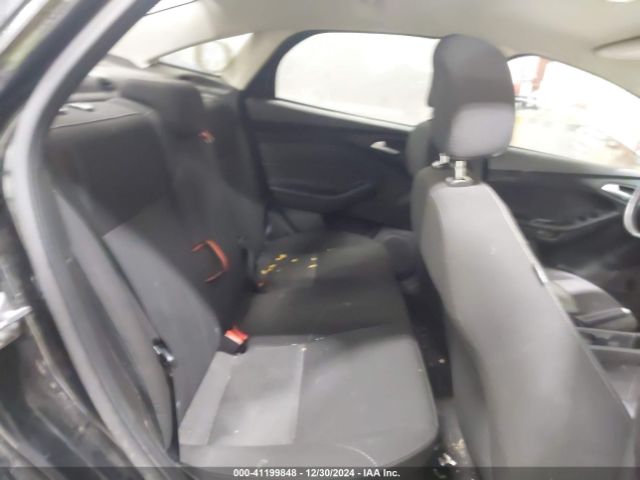 1FADP3F23GL258289 Ford FOCUS SE