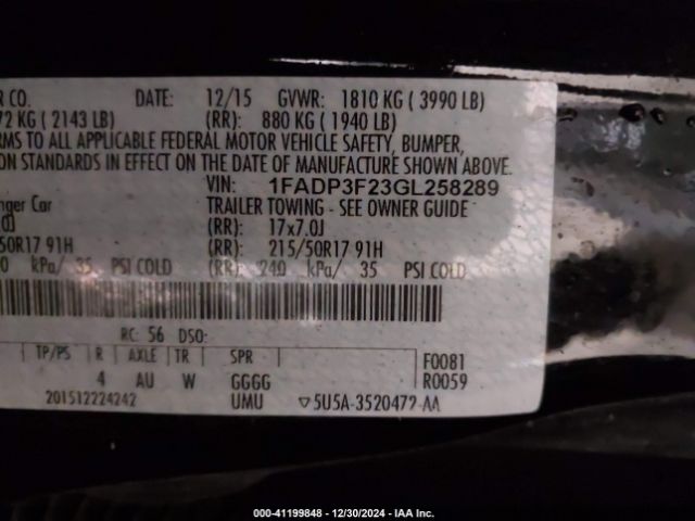 1FADP3F23GL258289 Ford FOCUS SE