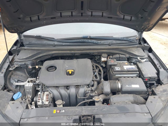 KMHD74LFXKU779029 Hyundai ELANTRA SE