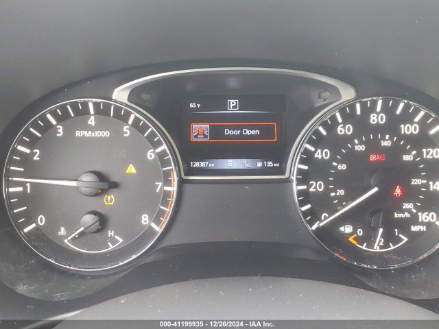 Nissan Pathfinder Platinum 2017 5N1DR2MN6HC604277 Image 7