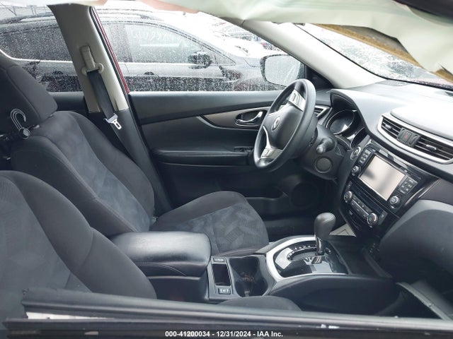 KNMAT2MV0FP577737 Nissan ROGUE SV