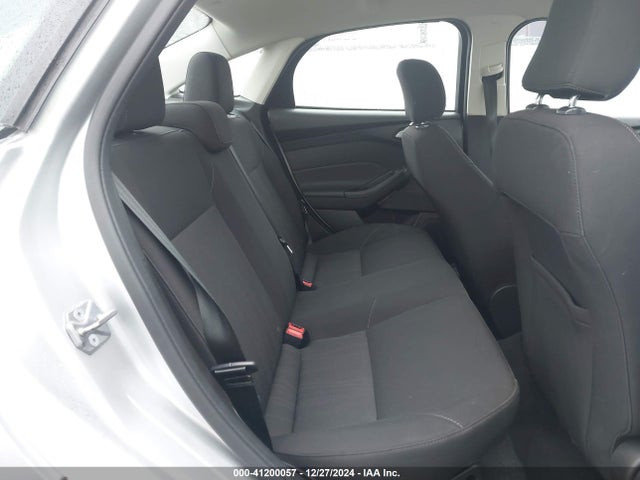 Ford FOCUS SE 2017 1FADP3F23HL300025 Image 8