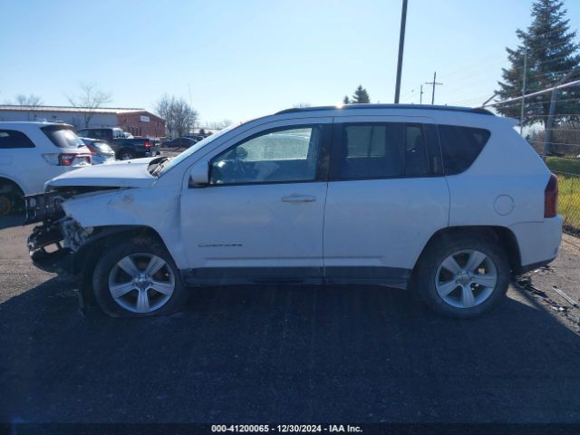 1C4NJCEB0ED660019 Jeep Compass Latitude