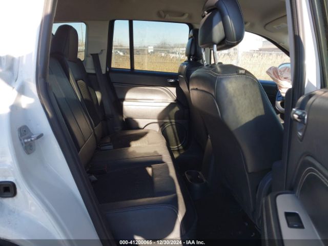 1C4NJCEB0ED660019 Jeep Compass Latitude