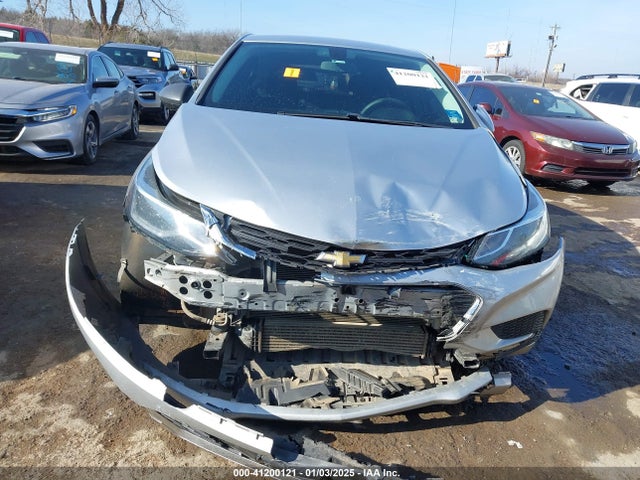 3G1BE6SM5JS526687 Chevrolet Cruze Lt Auto