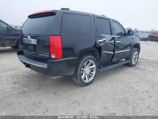 2011 CADILLAC ESCALADE 1GYS3DEF9BR306854 Photo 3