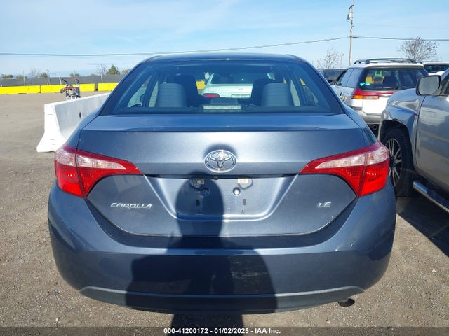 Toyota COROLLA LE 2018 5YFBURHE6JP802674 Image 16