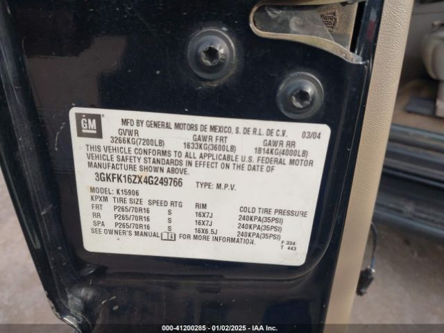 2004 GMC YUKON XL 1500 3GKFK16ZX4G249766 Photo 8